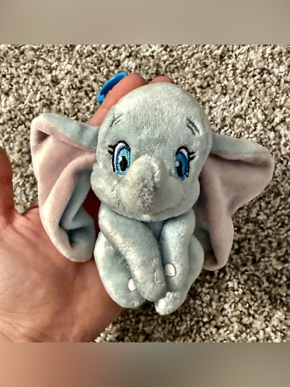 Ty Beanie Babies Disney Dumbo Sparkle Plush with Blue Hanging Clip 2021
